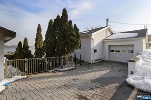 27 Shore Rd, Edgewater, NJ 07020 - Photo 38