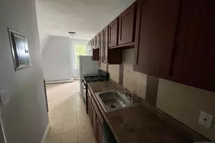 8 Treacy Ave 3, Newark, NJ 07108 - Photo 4