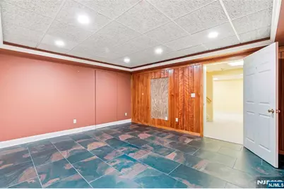 7 Alex Court, Wyckoff Township, NJ 07481 - Photo 32