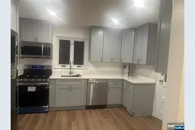 152 William Avenue 1st Floor #1st floor, Hasbrouck Heights, NJ 07604 - Photo 4