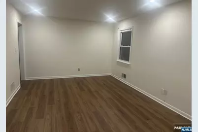 152 William Avenue 1st Floor #1st floor, Hasbrouck Heights, NJ 07604 - Photo 2