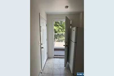 56 Hamilton Avenue, Fairview, NJ 07022 - Photo 22