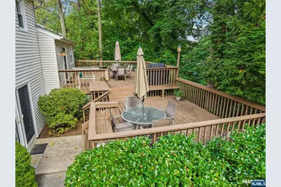 400 Faletti Circle, River Vale Township, NJ 07675 - Photo 32