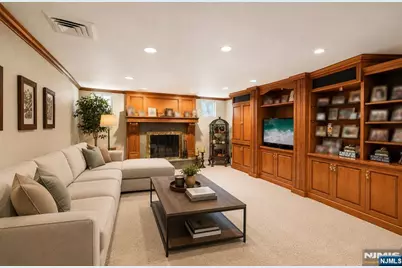 400 Faletti Circle, River Vale Township, NJ 07675 - Photo 26