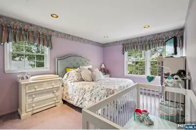 400 Faletti Circle, River Vale Township, NJ 07675 - Photo 24