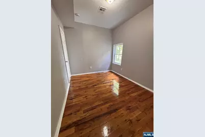 117 12th Street 2 #2, Newark, NJ 07107 - Photo 18