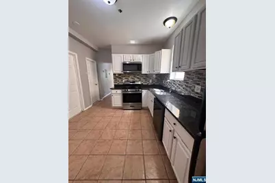 117 12th Street 2 #2, Newark, NJ 07107 - Photo 4