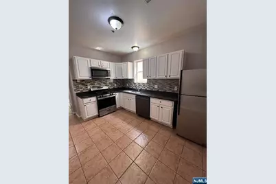 117 12th Street 3 #3, Newark, NJ 07107 - Photo 2