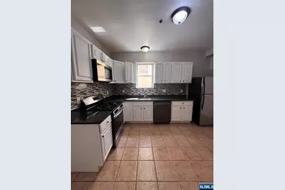 117 12th Street 3 #3, Newark, NJ 07107 - Photo 1