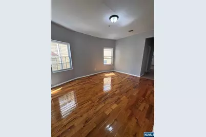 117 12th Street 3 #3, Newark, NJ 07107 - Photo 6