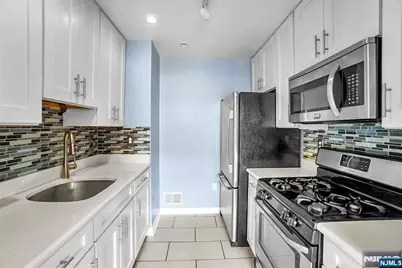 100 Callahan Court, Newark, NJ 07103 - Photo 16