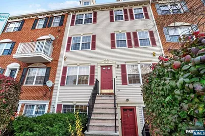 100 Callahan Court, Newark, NJ 07103 - Photo 6