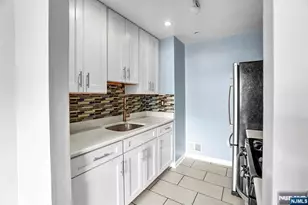 100 Callahan Ct, Newark, NJ 07103 - Photo 14