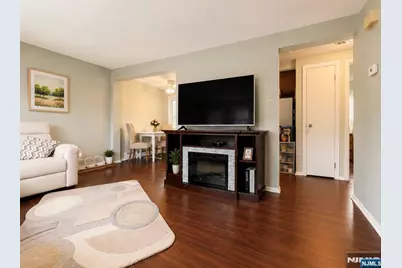 453 Liberty Street 12 #12, Little Ferry, NJ 07643 - Photo 4
