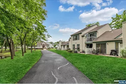 71 Fromm Court, Mahwah, NJ 07430 - Photo 16