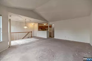 71 Fromm Ct, Mahwah, NJ 07430 - Photo 8