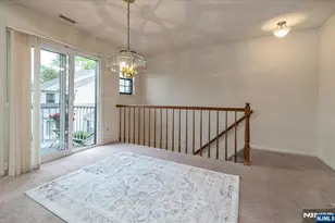 71 Fromm Ct, Mahwah, NJ 07430 - Photo 4