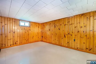 107 Highland Avenue, Bergenfield, NJ 07621 - Photo 32