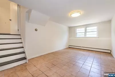107 Highland Avenue, Bergenfield, NJ 07621 - Photo 28