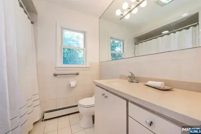 107 Highland Avenue, Bergenfield, NJ 07621 - Photo 24