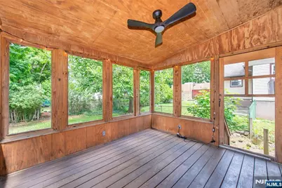 107 Highland Avenue, Bergenfield, NJ 07621 - Photo 18
