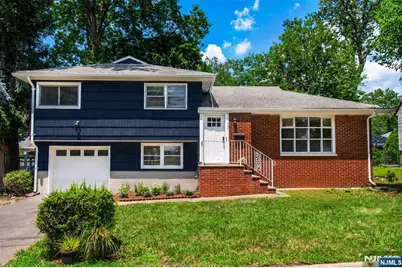 107 Highland Avenue, Bergenfield, NJ 07621 - Photo 2