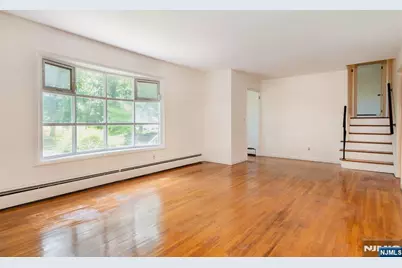 107 Highland Avenue, Bergenfield, NJ 07621 - Photo 6