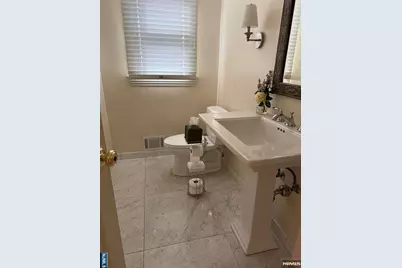 730 Floyd Street, Englewood Cliffs, NJ 07632 - Photo 4