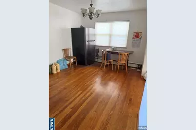 1062 Jassamine Way, Fort Lee, NJ 07024 - Photo 8