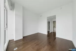 800 Ave At Port Imperial 1004, Weehawken, NJ 07086 - Photo 12