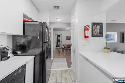 7430 Kennedy Boulevard 304 #304, North Bergen, NJ 07047 - Photo 8