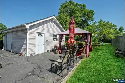 50 Chestnut Street, Belleville, NJ 07109 - Photo 36