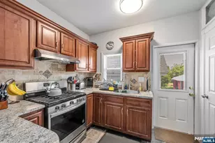 50 Chestnut St, Belleville, NJ 07109 - Photo 10