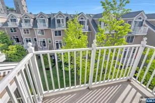 451 Albany Ct, West New York, NJ 07093 - Photo 28