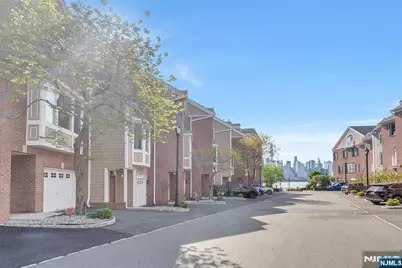 451 Albany Court, West New York, NJ 07093 - Photo 42
