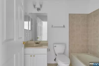 451 Albany Court, West New York, NJ 07093 - Photo 22