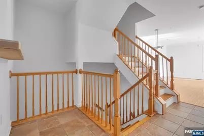 451 Albany Court, West New York, NJ 07093 - Photo 8
