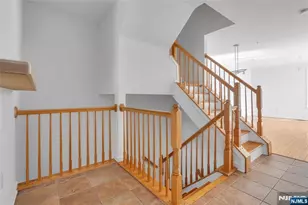 451 Albany Ct, West New York, NJ 07093 - Photo 8