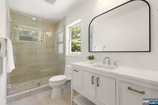 34 Parkway, Rochelle Park Township, NJ 07662 - Photo 14