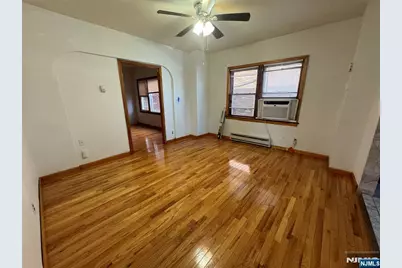 444 Ridge Road 1R #1R, Lyndhurst Township, NJ 07071 - Photo 2