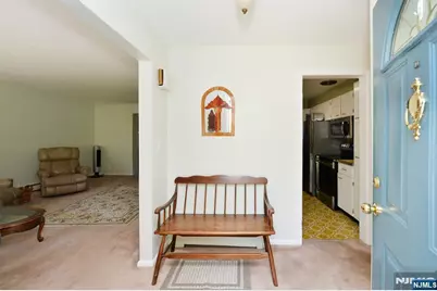 51 Charwalt Drive, Hawthorne, NJ 07506 - Photo 12