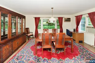 51 Charwalt Dr, Hawthorne, NJ 07506 - Photo 8