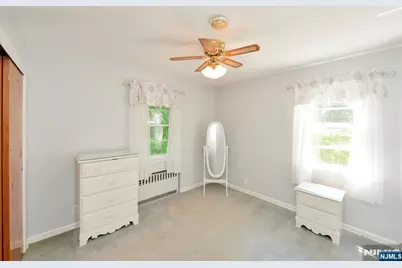 51 Charwalt Drive, Hawthorne, NJ 07506 - Photo 14