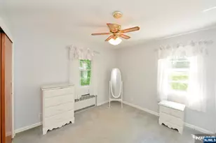 51 Charwalt Dr, Hawthorne, NJ 07506 - Photo 14