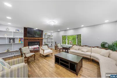 73 Davis Drive, Bergenfield, NJ 07621 - Photo 10