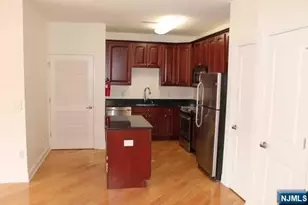 20 Ave At Port Imperial 323, West New York, NJ 07093 - Photo 4