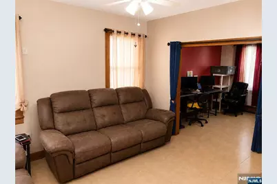 418 Howe Avenue, Passaic, NJ 07055 - Photo 10