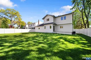 33-17 Southern Dr, Fair Lawn, NJ 07410 - Photo 32