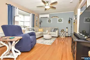 90 Grove St, Waldwick, NJ 07463 - Photo 4