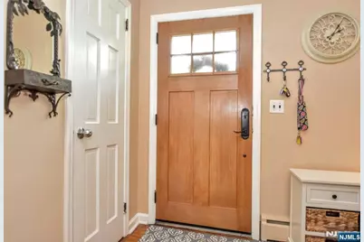 90 Grove Street, Waldwick, NJ 07463 - Photo 2